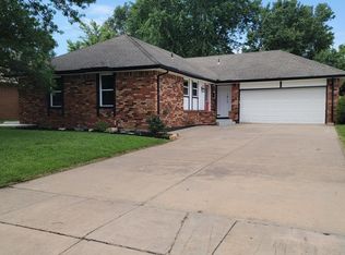 1015 S Cypress Dr, Wichita, KS 67207