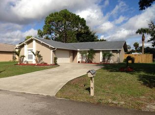 1353 Hegira St NW, Palm Bay, FL 32907