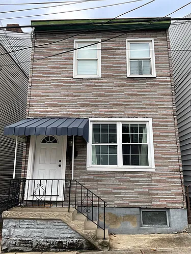 444 Cedarville St Photo 1