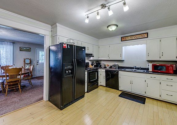 5th image of 3124 Demaur Ln
