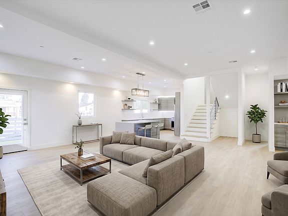 2nd image of 5639 Riverton Ave