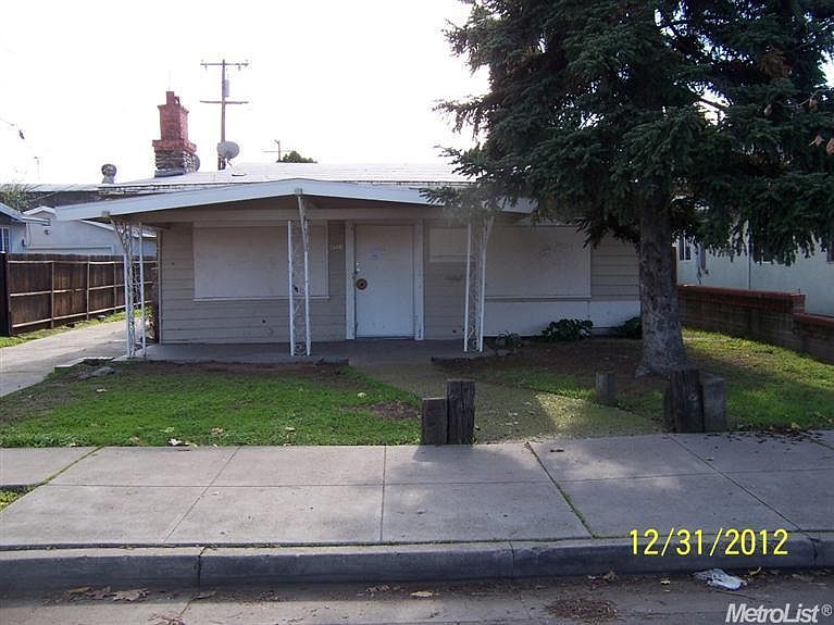 1st image of 1516 E Pinchot St