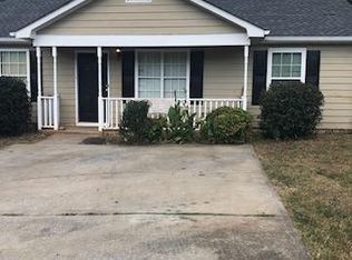 124 Tuscany Ln, Griffin, GA 30223