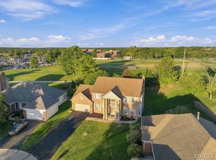 14901 Jockey Club Dr, Chesterfield, MO 63017