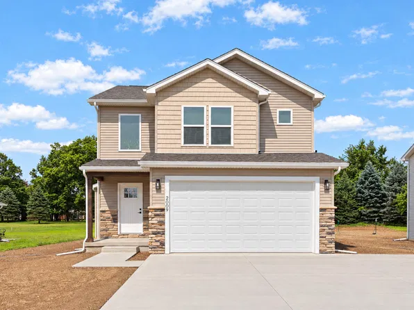2823 Gady Pines Dr, Adrian, MI 49221
