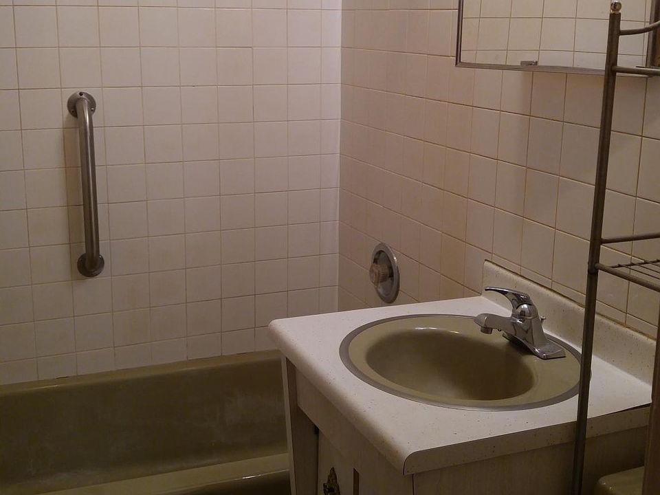 2nd image of 6109 W Higgins Ave