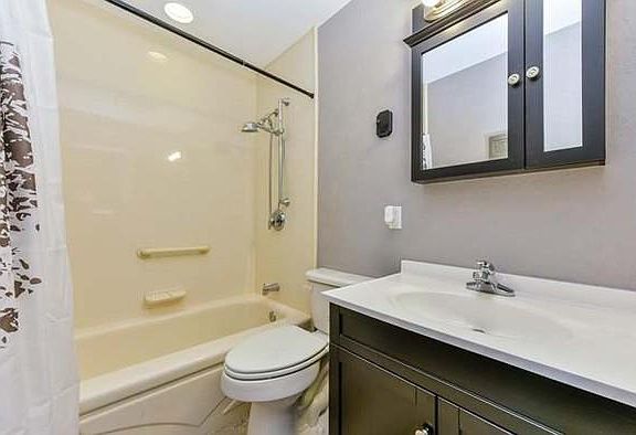 5th image of 90 Quincy Shore Dr APT 608