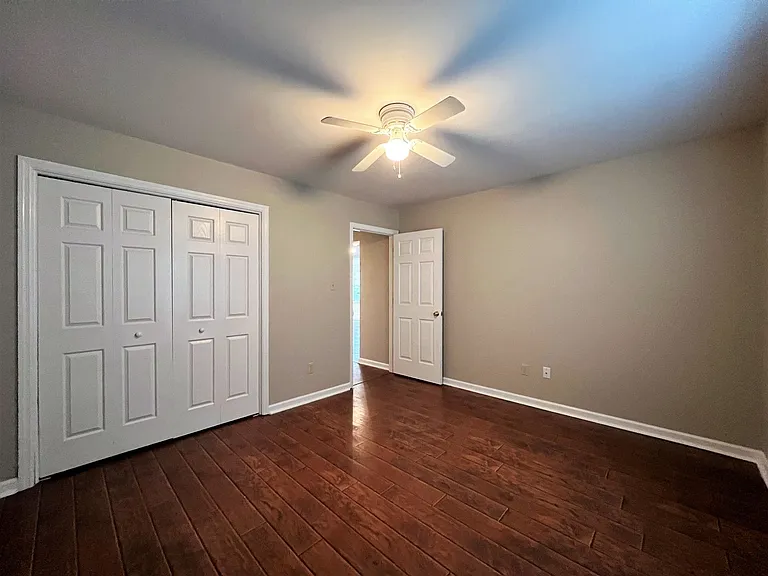 10025 Highgate Cir — Photo 14