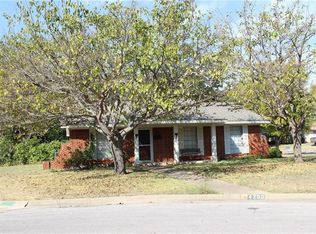 4200 Hale Ct, Benbrook, TX 76116