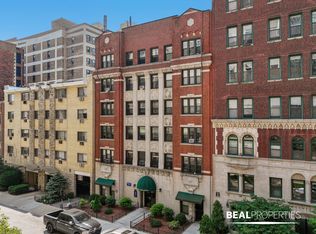 425 W Roscoe St #0B-1BA, Chicago, IL 60657