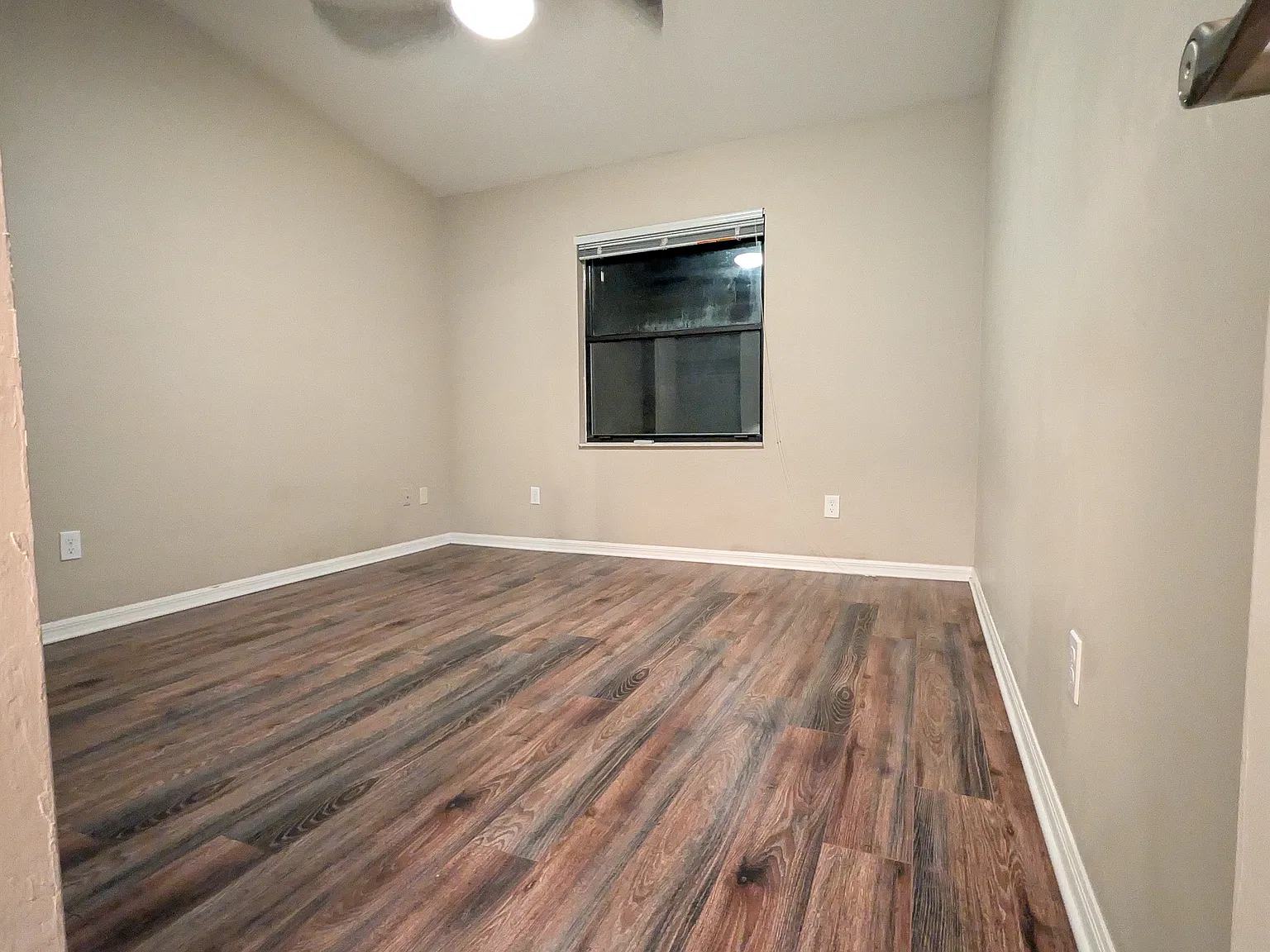 3 bed, $700 — Photo 4