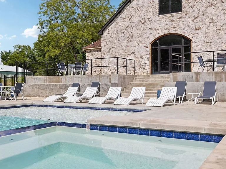 Oak Hill Townhomes: Now Offering First Month FREE! — Photo 28