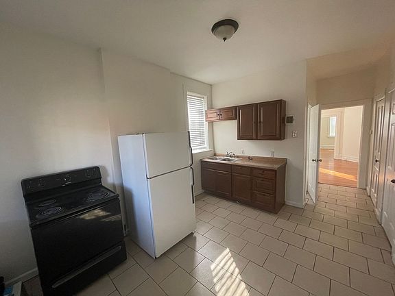 2nd image of 3020-3022 Texas Ave #3022-2F
