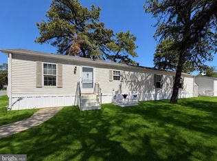 21 Bluebird Ln, Manchester Township, NJ 08759
