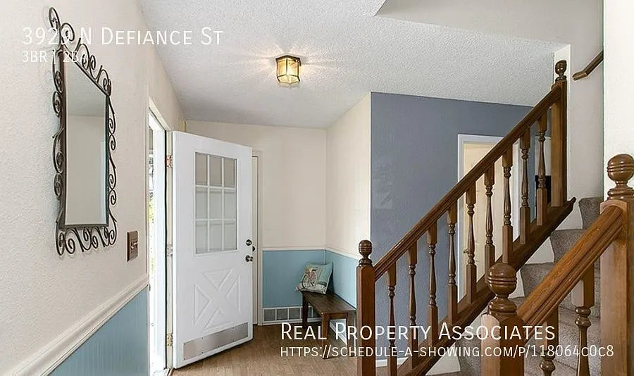 North Tacoma House — Photo 2
