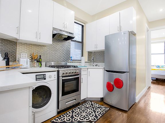 2nd image of 210 W 80th St APT 5RE