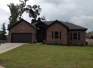 1308 Oak Glenn Pl, Bryant, AR 72022