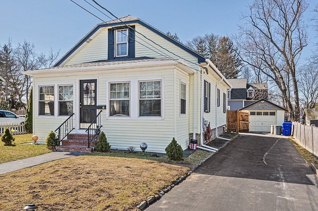 10 Jefferson Ave, Taunton, MA 02780 | Zillow