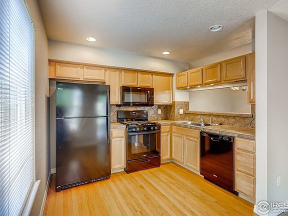4th image of 805 Summer Hawk Dr #AA-157