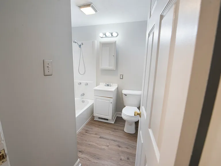 3700 Caracas Dr — Photo 8