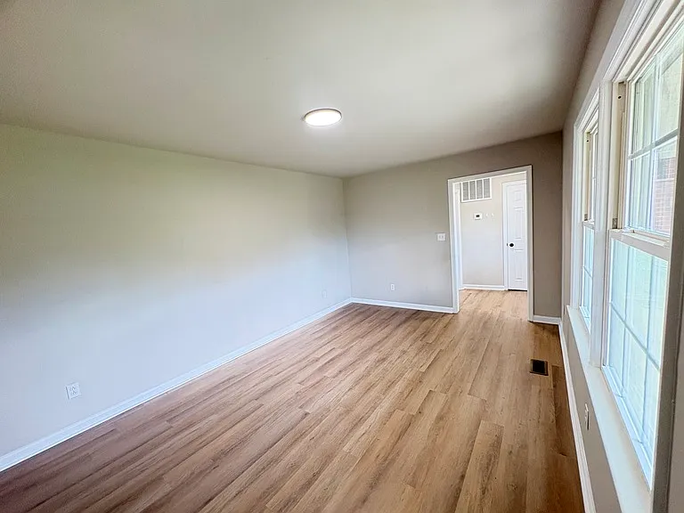304 Belltown Rd — Photo 3