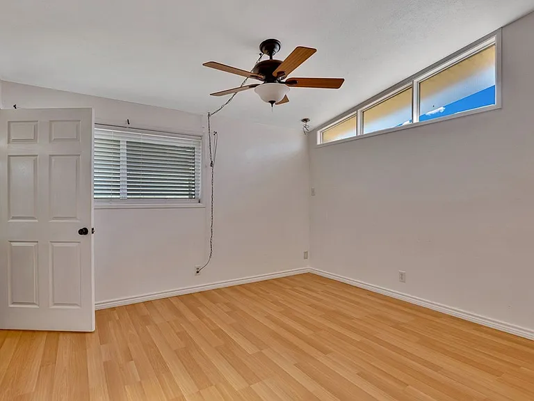 3524 W Shandon Ave — Photo 22