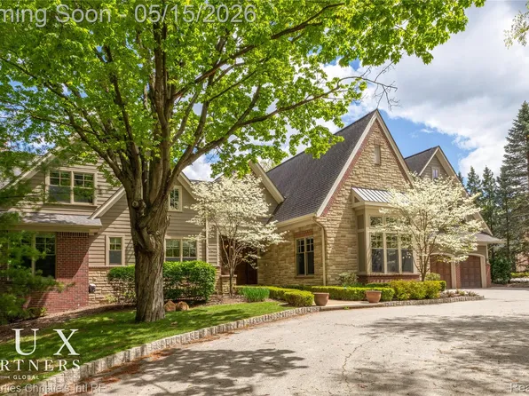 1330 Oxford Rd, Bloomfield Hills, MI 48304