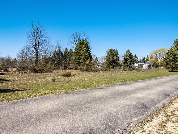 4th image of 10781 Riley Rd