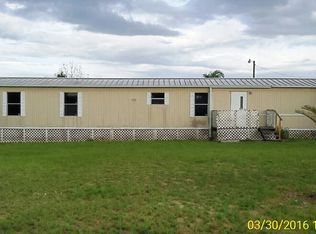 6590 Lake Hendry Rd, Fort Meade, FL 33841