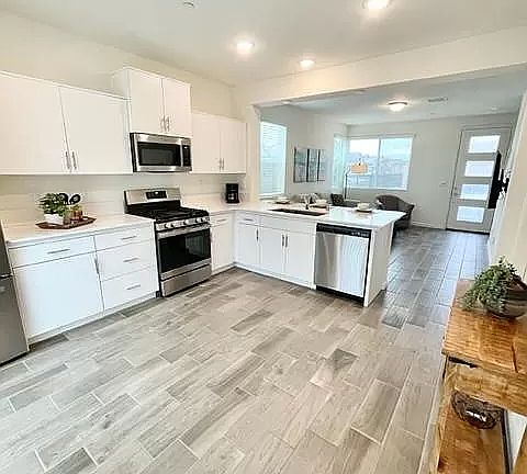 4th image of 2066 N Walker Ln