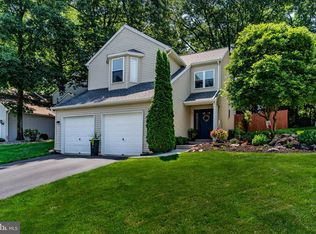 6111 Summit Pointe Dr, Harrisburg, PA 17111