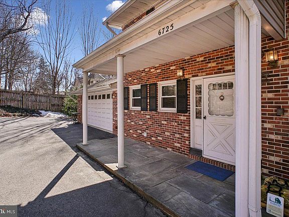 3rd image of 6725 Alpine Dr