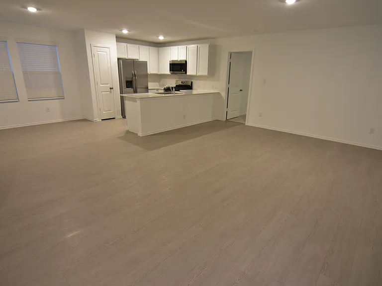 409 Keefer Ln — Photo 27