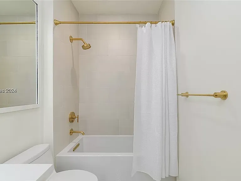 221 Vinson Rd — Photo 13