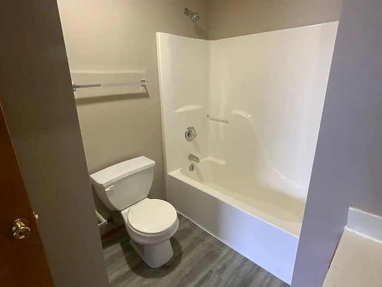 2383 Edison Dr — Photo 9