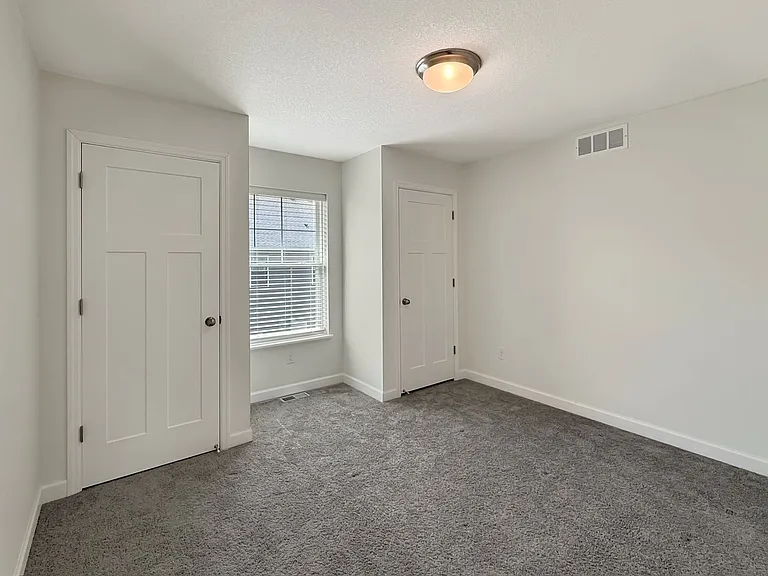 9484 Bridle Way — Photo 10