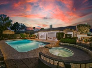 6325 Shadow Glen Ln, Las Vegas, NV 89108