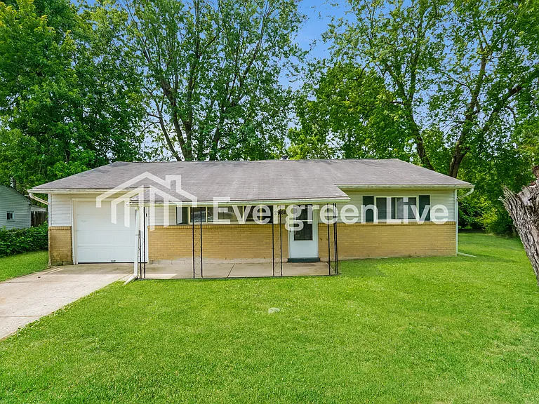 2981 Wessex Ct — Photo 1