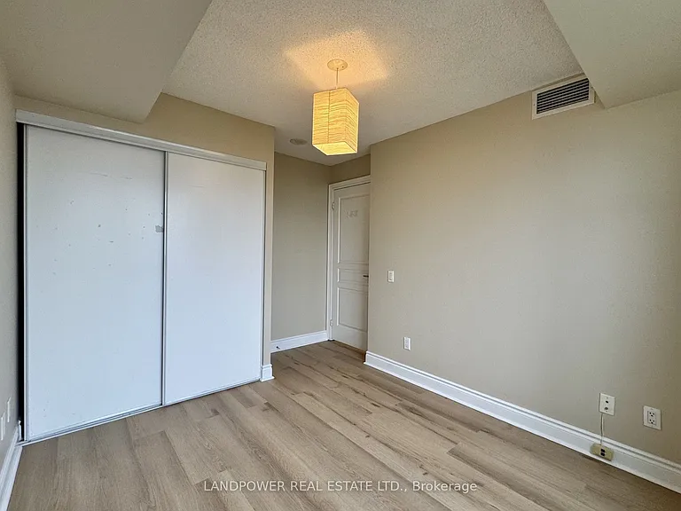 10 Northtown Way #1901 — Photo 17
