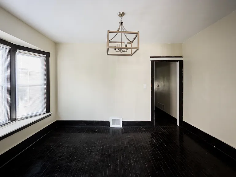 268 E Euclid St #2E — Photo 6