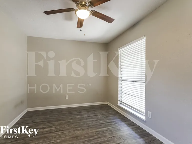 24011 Reagon Canyon Dr — Photo 10