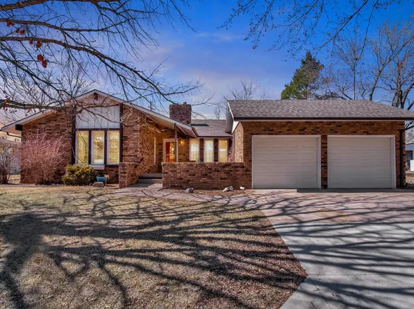 111 S Wilson St, Hillsboro, KS 67063