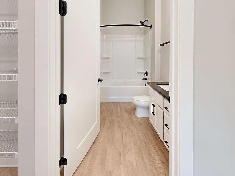 2D-Signature-West-Bathroom 1 2D-Signature-West-Bathroom 1