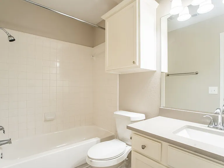 21013 Godolophin Ct — Photo 14