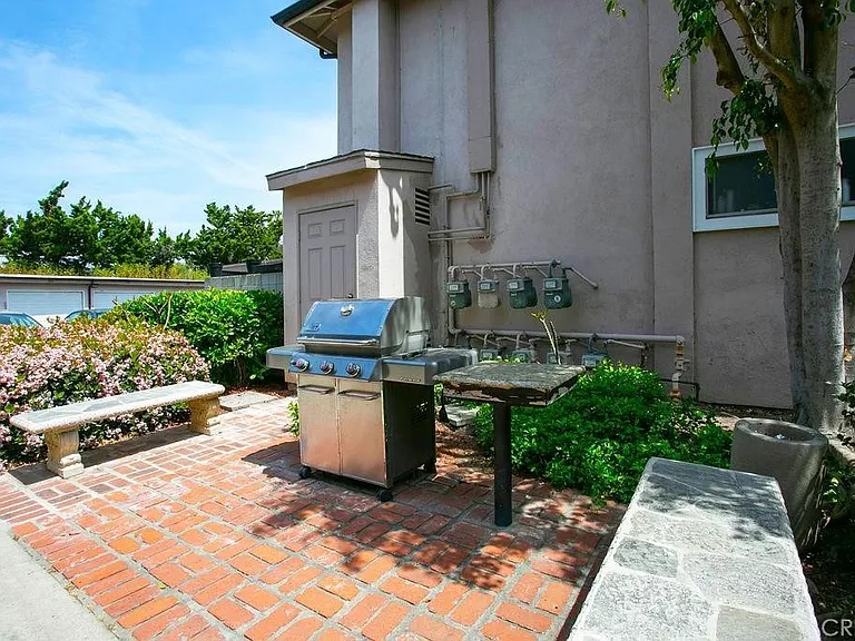 660 S Glassell St #88 — Photo 25