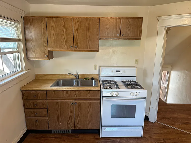 539 Kling St #3 — Photo 9