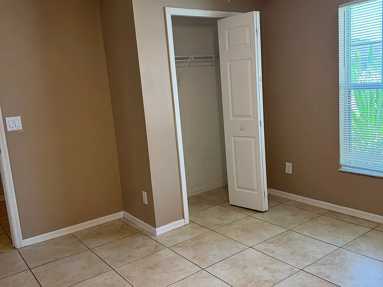 4058 Wilkes Dr — Photo 23