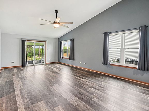 4th image of 22829 W Jonathon Dr
