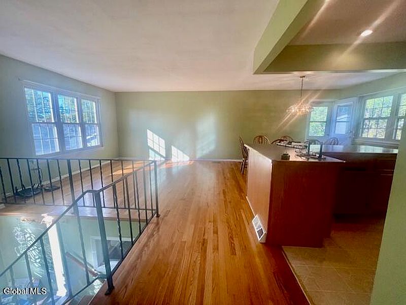 2nd image of 44 Meadowlark Drive