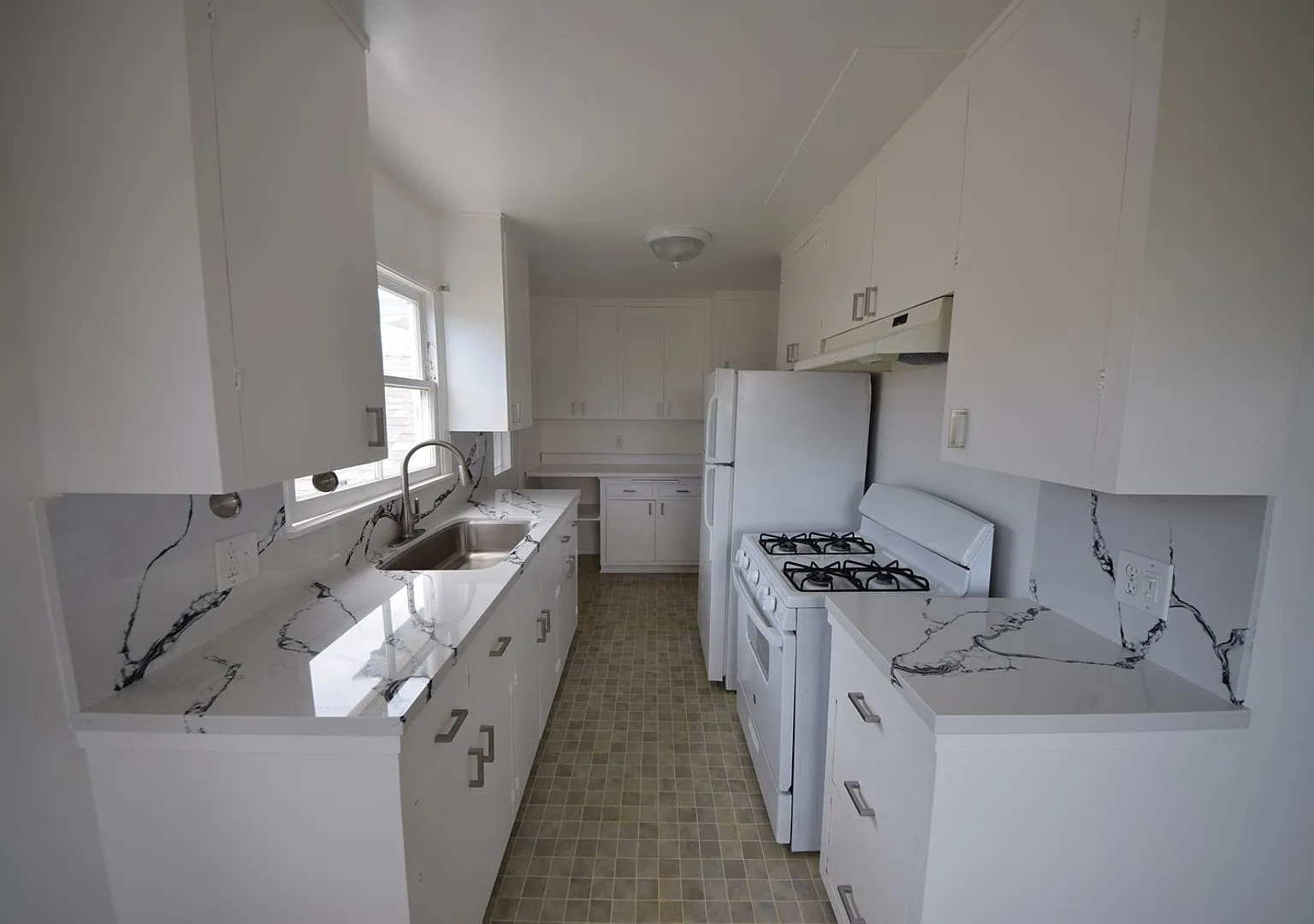 1422 Stanford Street — Photo 1